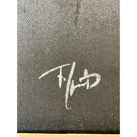 Floral Acrylic Painting On Silk With Beige Matting 14" X 18" Signed By Artist Vi - Picture 2 of 11